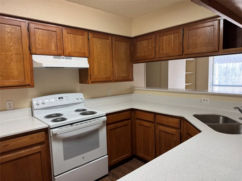 1008 Irene Street Burleson, TX 76028