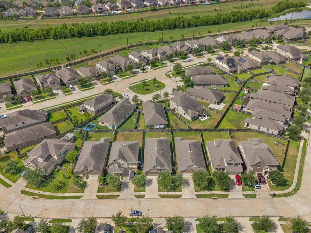 8915 English Manor Drive Cypress, TX 77433