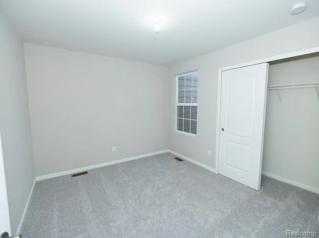 1360 Addison Circle Commerce Charter Township, MI 48390