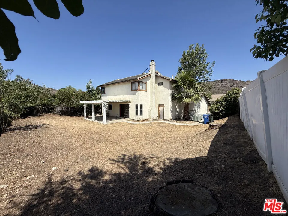 3117 Fort Courage Avenue Thousand Oaks, CA 91360