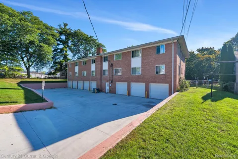 3400 Elizabeth Drive #6