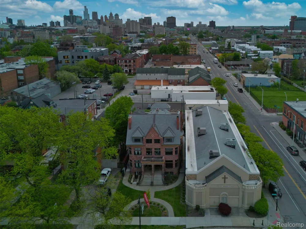 701 W Canfield Street #05 Detroit City, MI 48201