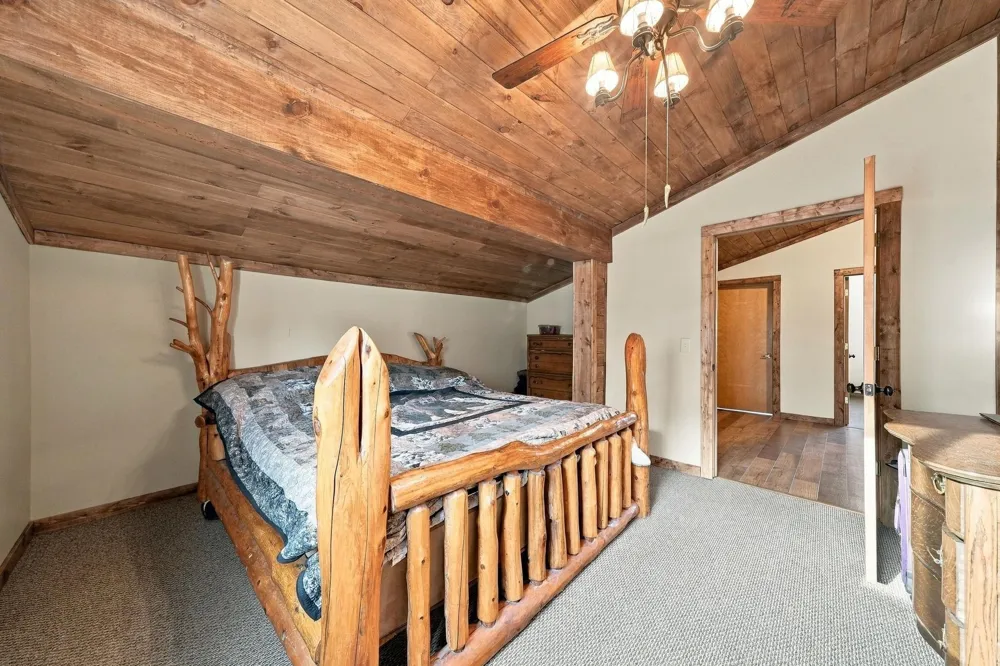 17181 10th Avenue Middle Branch Township, MI 49665