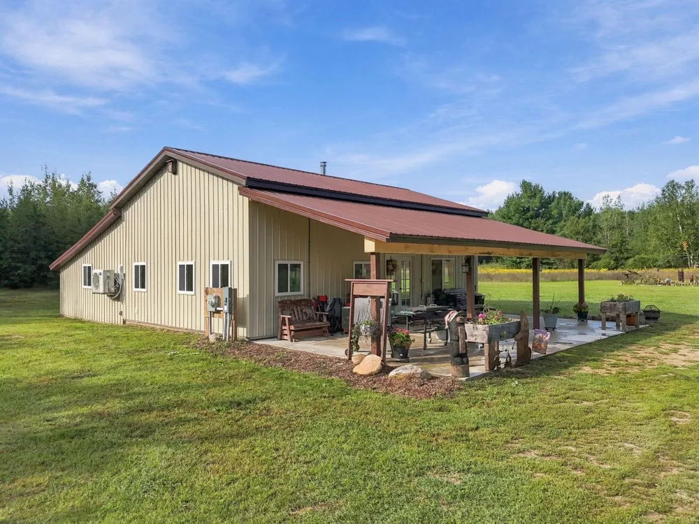 17181 10th Avenue Middle Branch Township, MI 49665