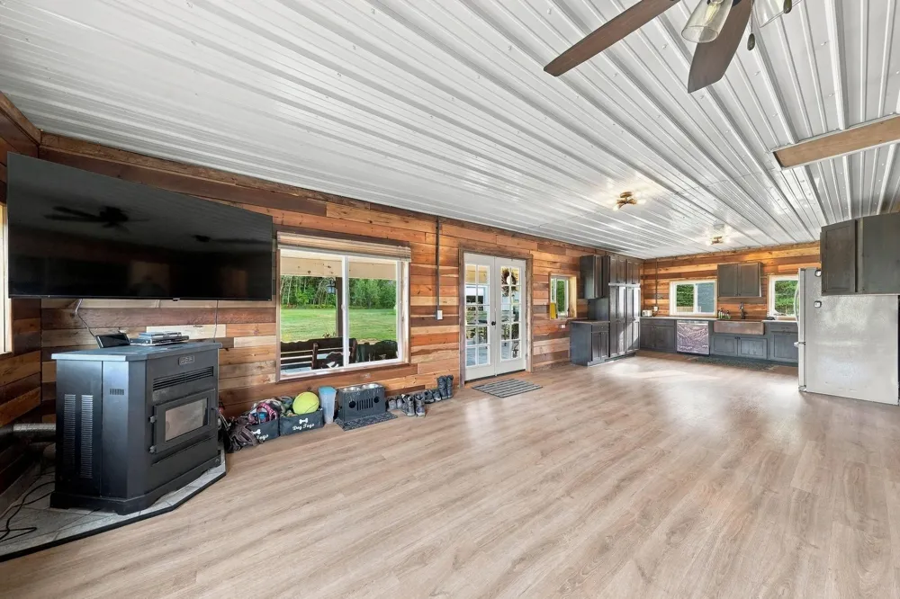 17181 10th Avenue Middle Branch Township, MI 49665