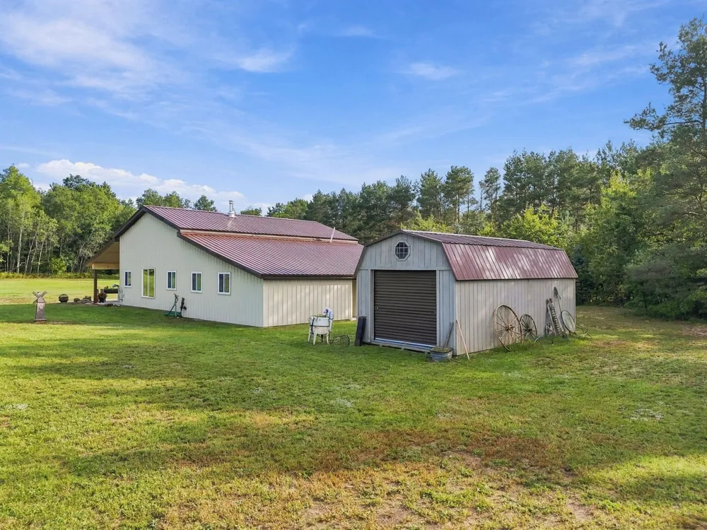 17181 10th Avenue Middle Branch Township, MI 49665