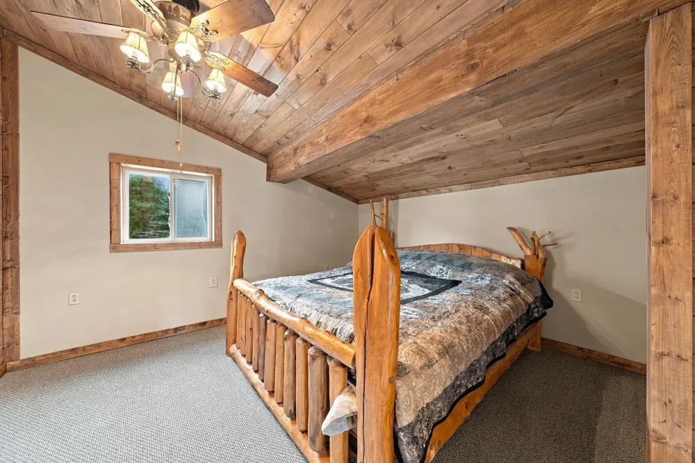 17181 10th Avenue Middle Branch Township, MI 49665