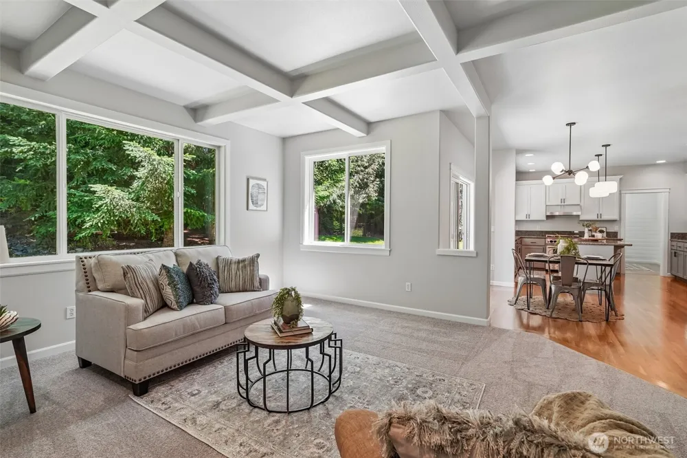 7333 N Creek Loop Gig Harbor, WA 98335