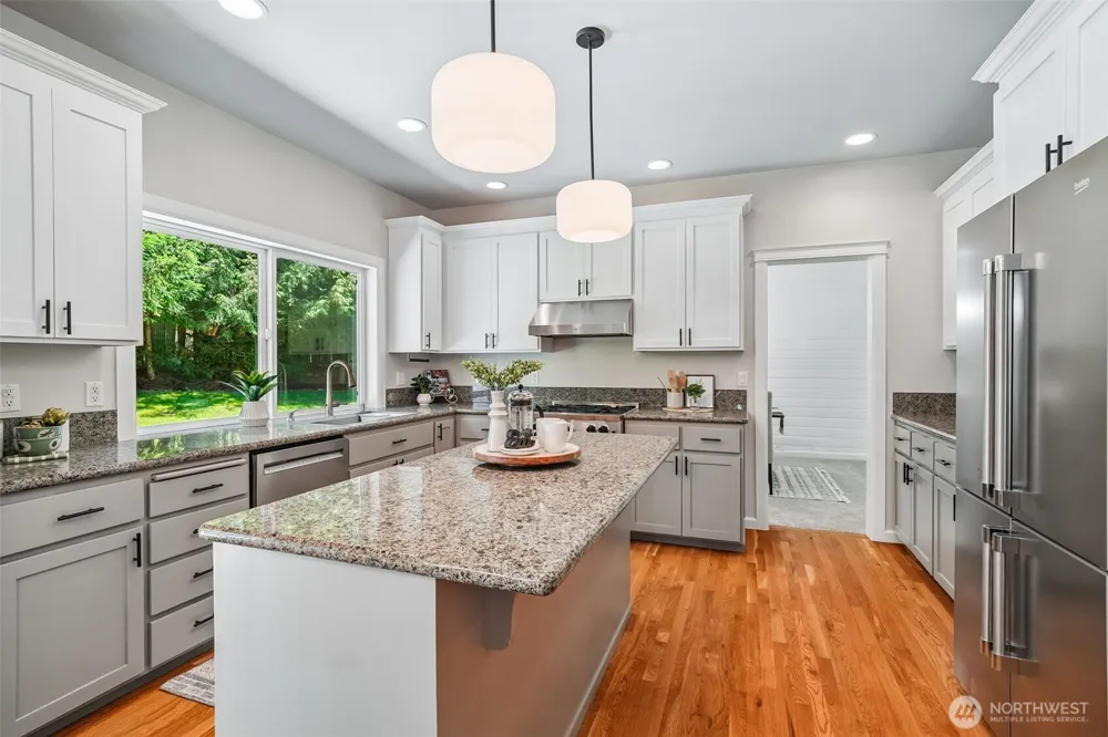 7333 N Creek Loop Gig Harbor, WA 98335