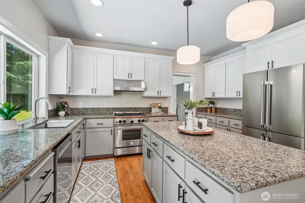 7333 N Creek Loop Gig Harbor, WA 98335