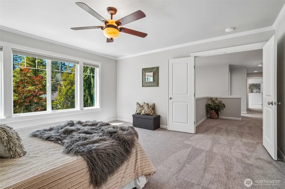 7333 N Creek Loop Gig Harbor, WA 98335