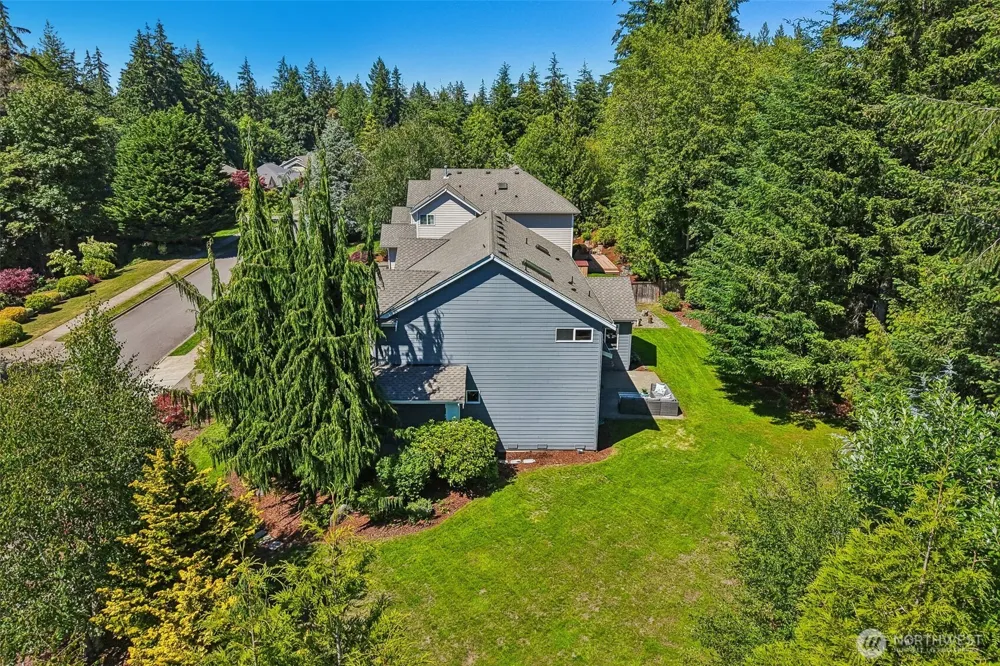 7333 N Creek Loop Gig Harbor, WA 98335
