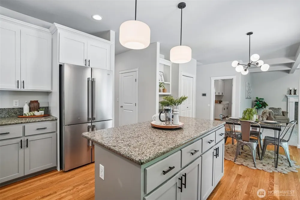 7333 N Creek Loop Gig Harbor, WA 98335