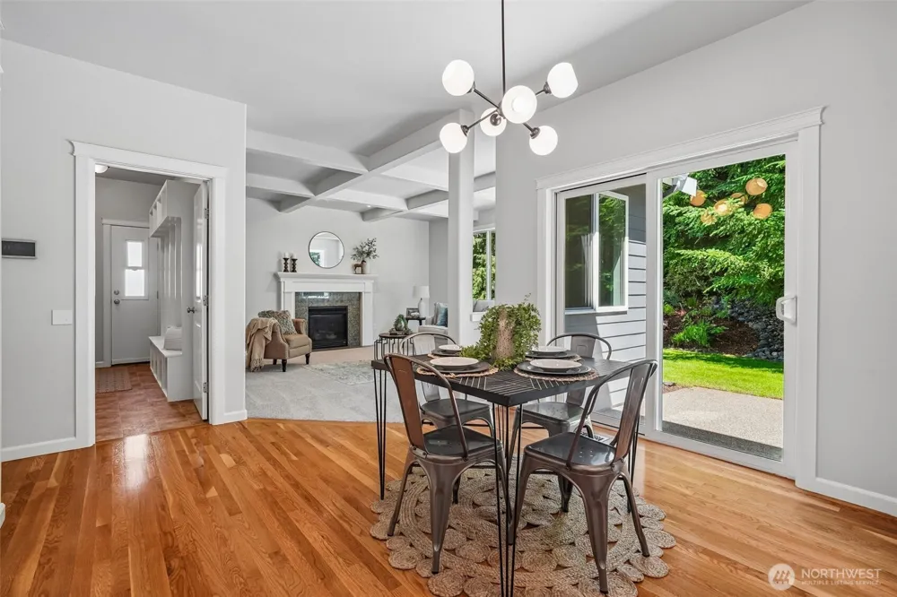 7333 N Creek Loop Gig Harbor, WA 98335