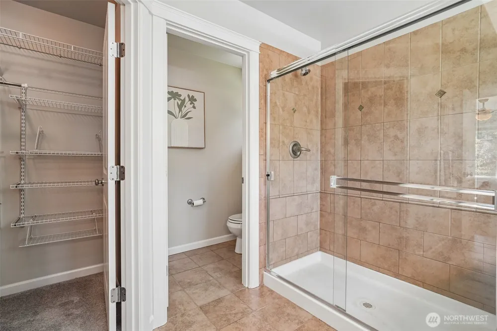 7333 N Creek Loop Gig Harbor, WA 98335