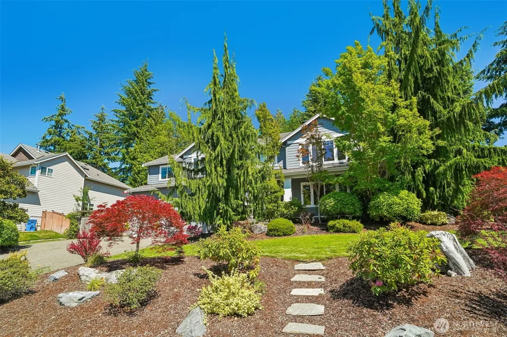 7333 N Creek Loop Gig Harbor, WA 98335