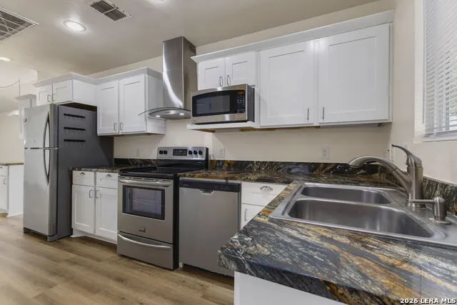 2018 KATY ST New Braunfels, TX 78130