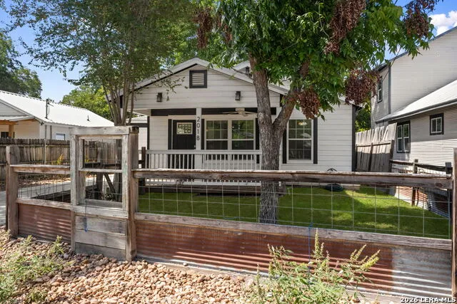 2018 KATY ST New Braunfels, TX 78130