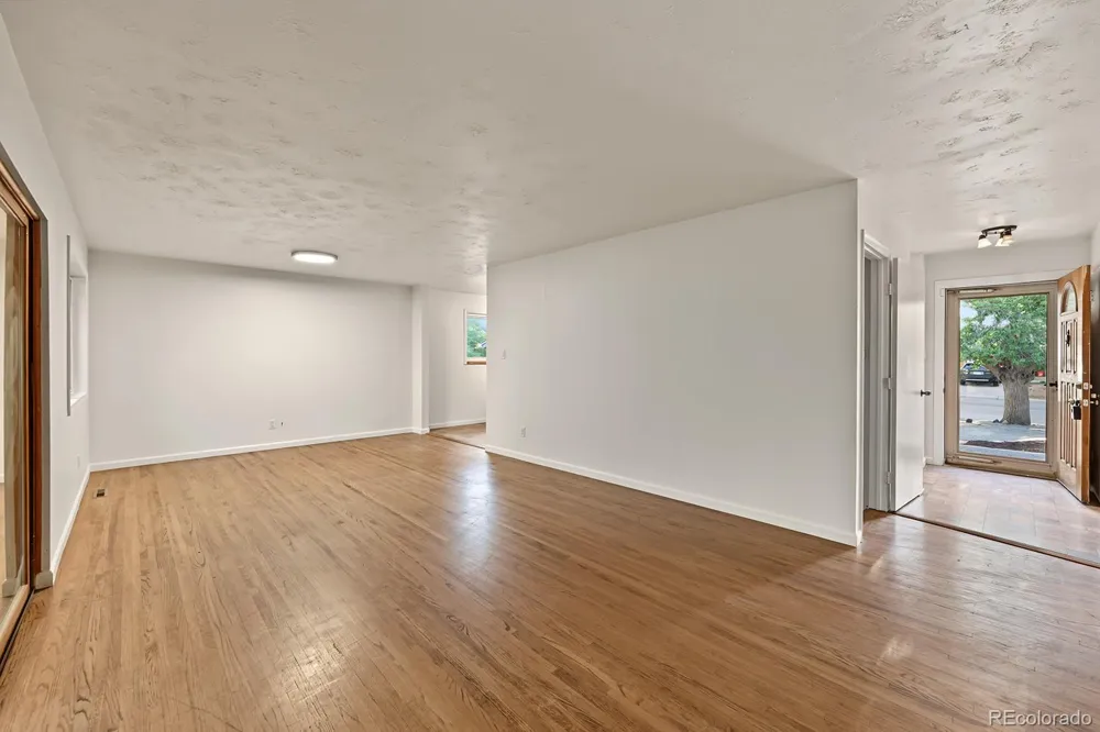 364 S Xanadu Street Aurora, CO 80012