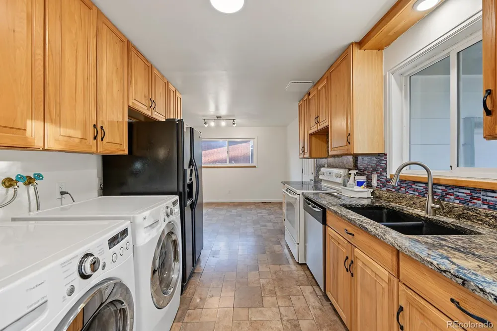 364 S Xanadu Street Aurora, CO 80012