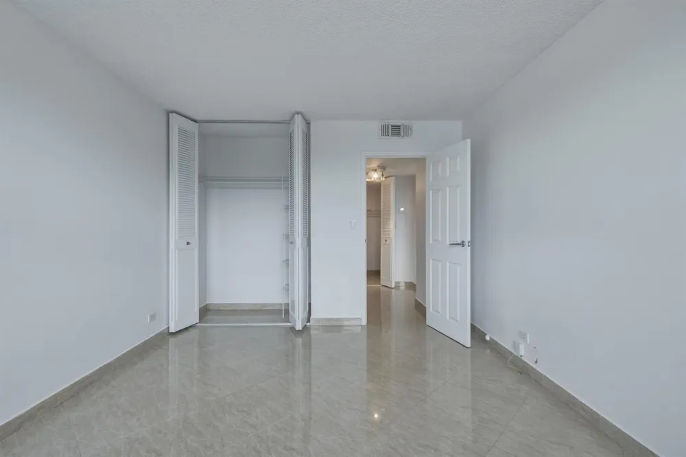 250 174TH STREET #1719 Sunny Isles Beach, FL 33160