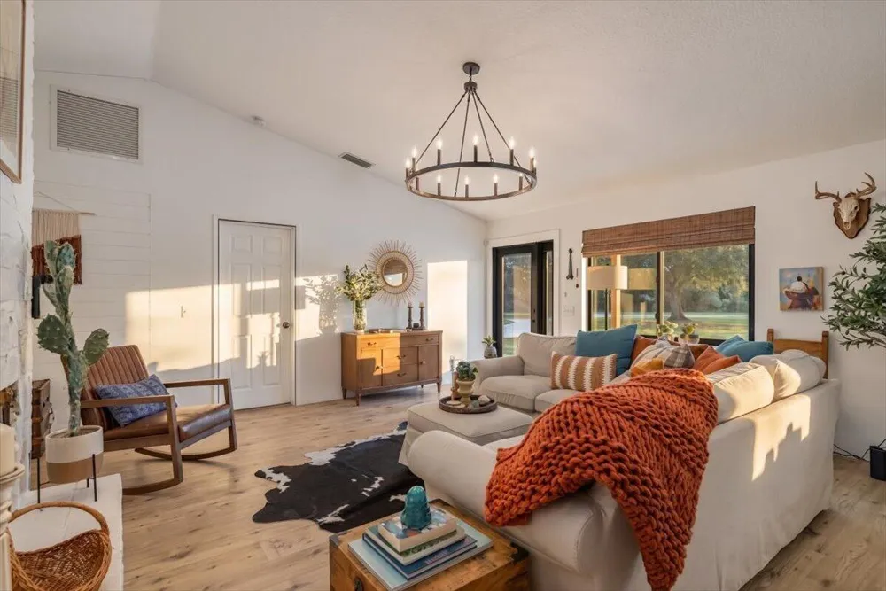 10880 Heil Road Fort Pierce, FL 34945