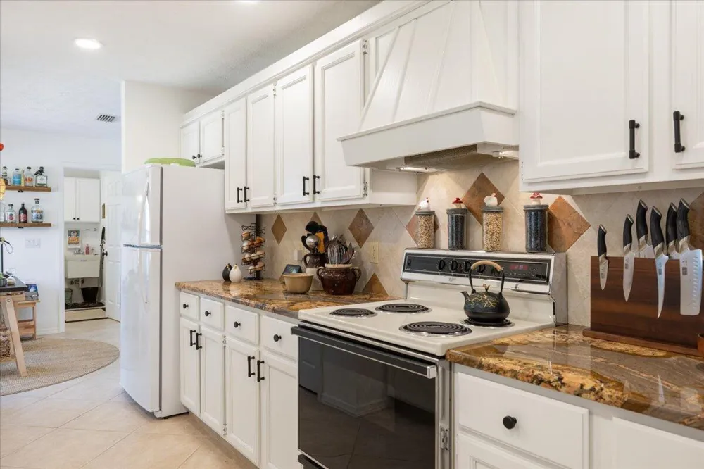10880 Heil Road Fort Pierce, FL 34945