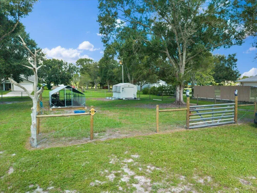 10880 Heil Road Fort Pierce, FL 34945
