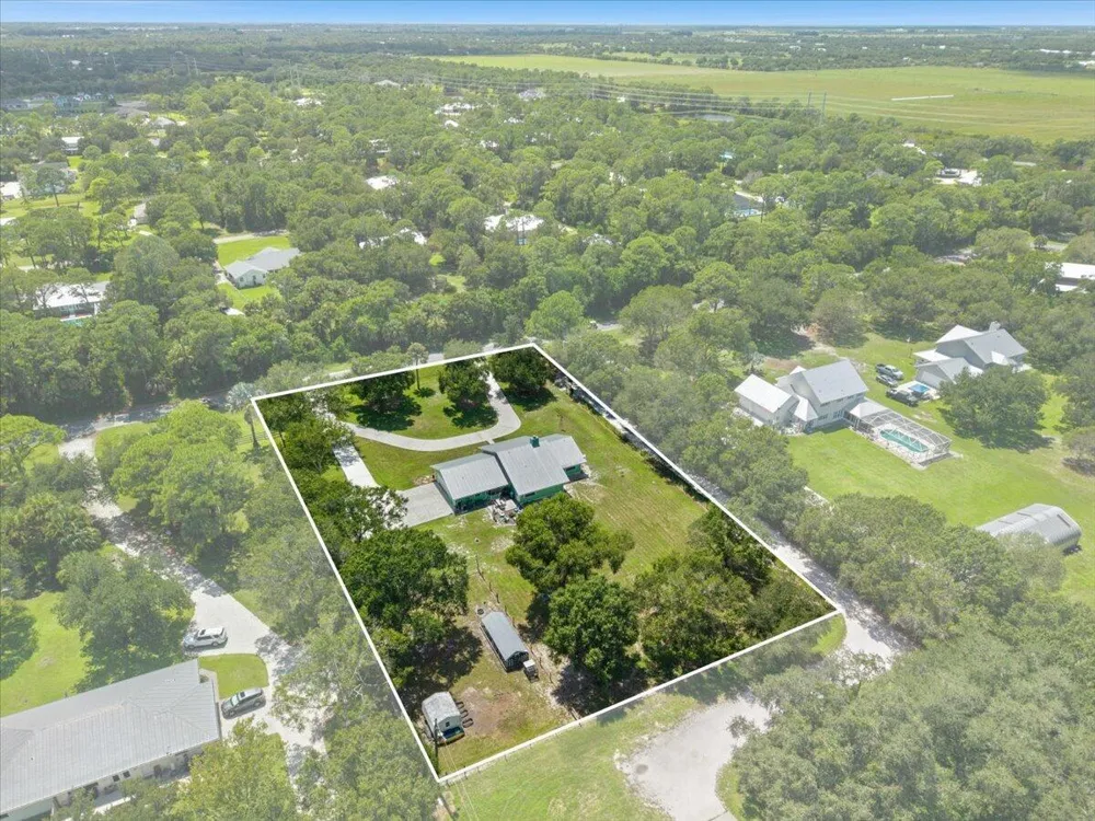 10880 Heil Road Fort Pierce, FL 34945