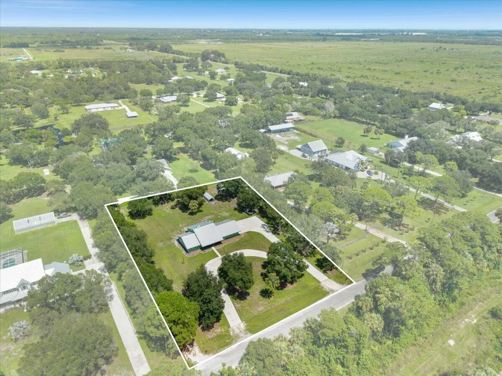 10880 Heil Road Fort Pierce, FL 34945