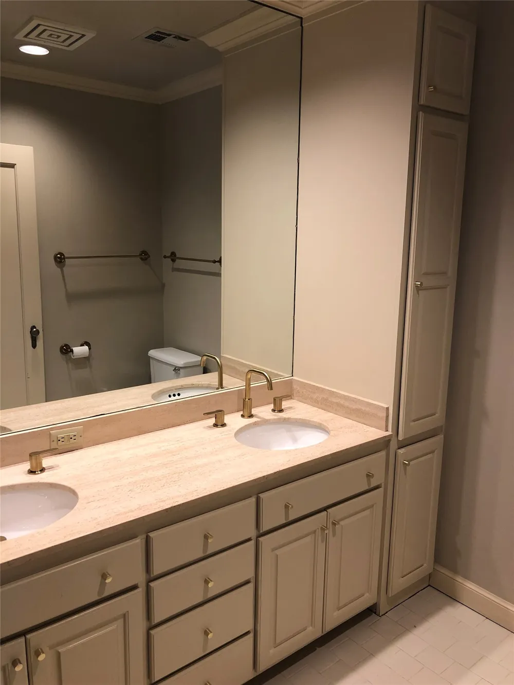3125 S Zunis Avenue Tulsa, OK 74105