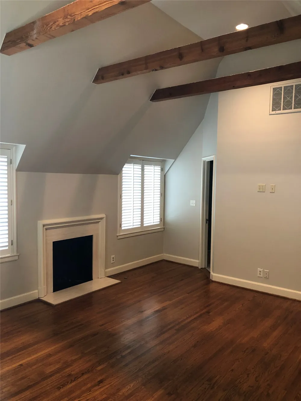 3125 S Zunis Avenue Tulsa, OK 74105