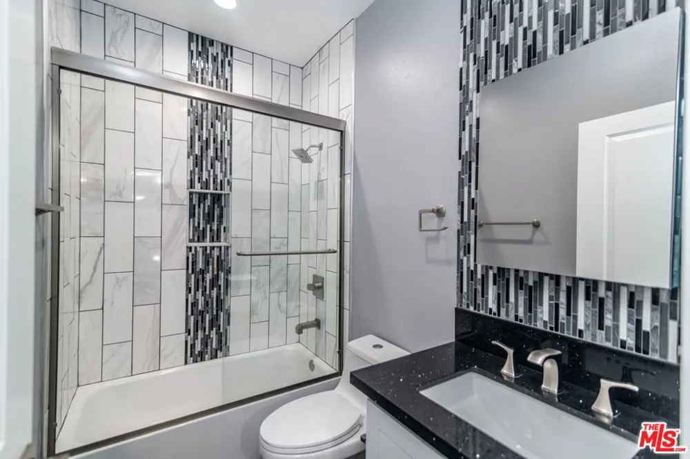 1623 S New Hampshire Avenue Los Angeles, CA 90006