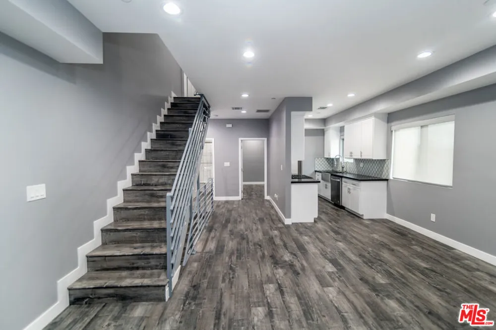 1623 S New Hampshire Avenue Los Angeles, CA 90006