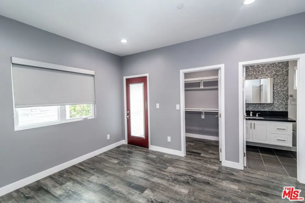 1623 S New Hampshire Avenue Los Angeles, CA 90006