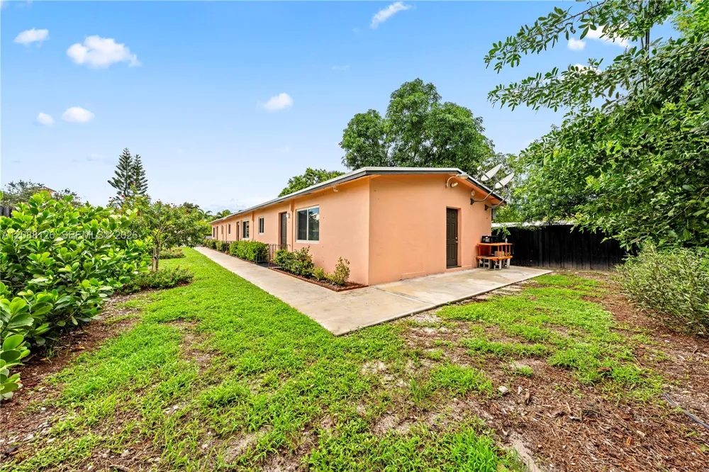 612 NW 10th Ter #A Fort Lauderdale, FL 33311