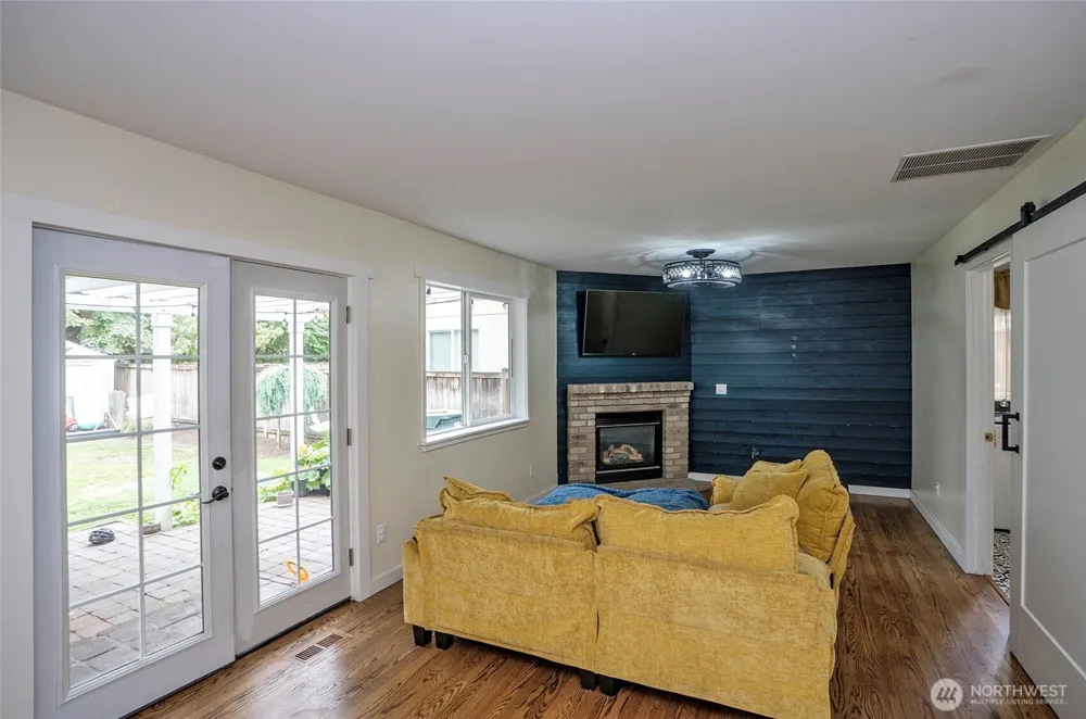 8328 49th Loop SE Olympia, WA 98513
