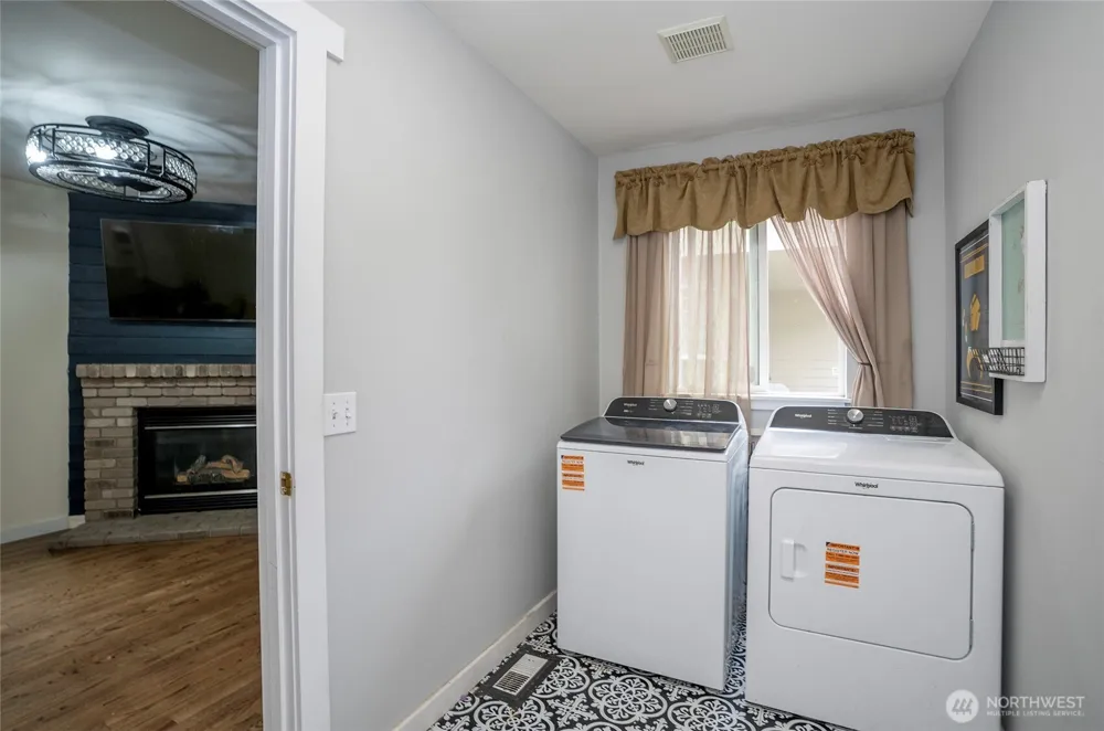8328 49th Loop SE Olympia, WA 98513