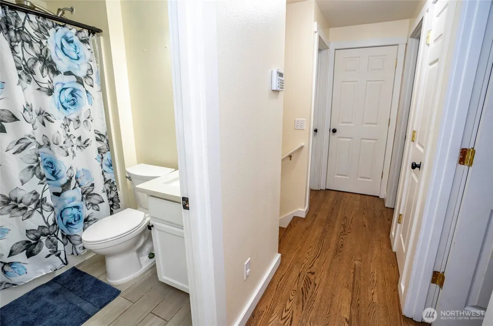 8328 49th Loop SE Olympia, WA 98513