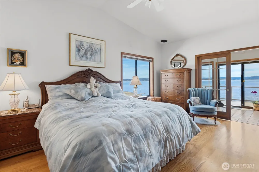 561 E Rauschert Road Grapeview, WA 98546