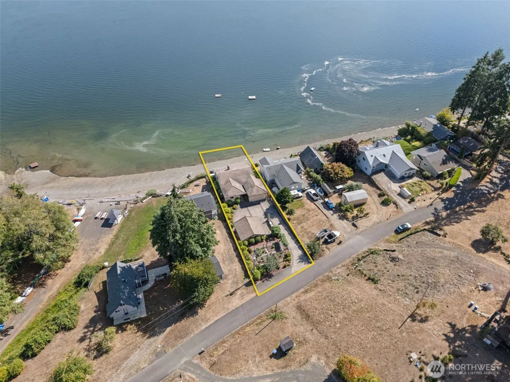 561 E Rauschert Road Grapeview, WA 98546