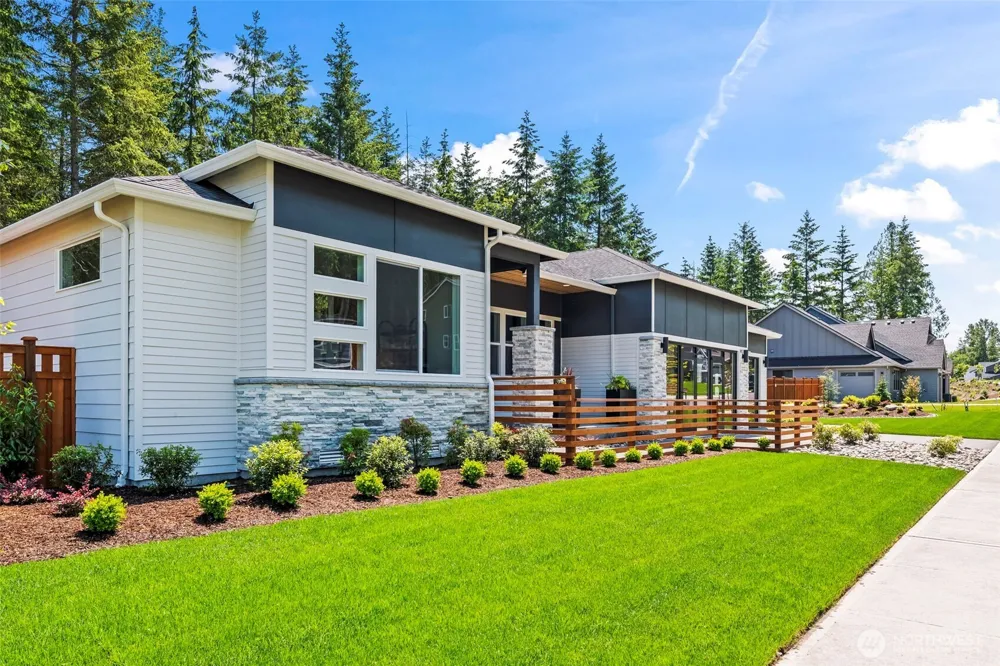 14833 210th Place E #1489 Bonney Lake, WA 98391