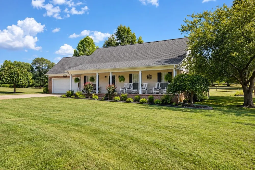 5170 OLD MEMPHIS RD Brighton, TN 38011