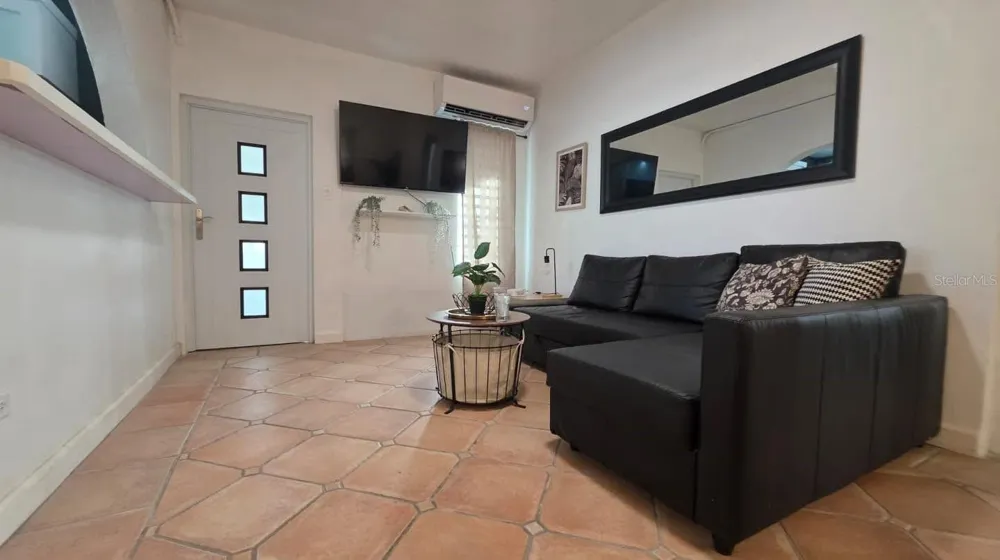 108 DONCELLA STREET San Juan, PR 00913