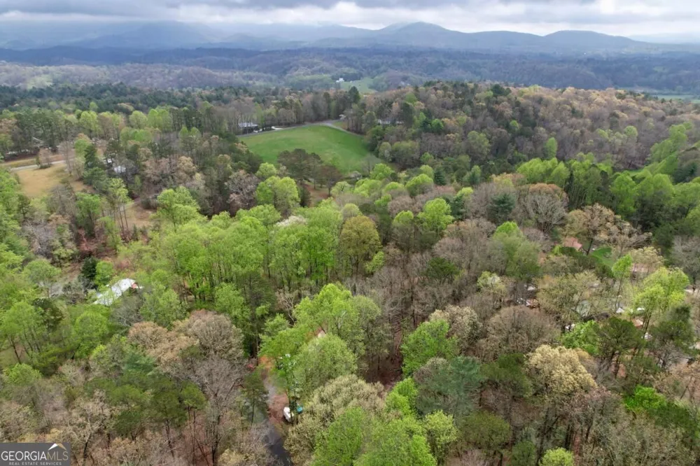 257 Pen DR Ellijay, GA 30540