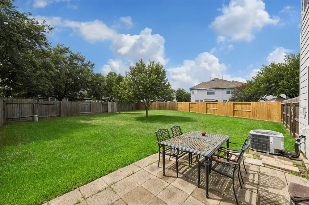 341 Capella Oaks Lane Dickinson, TX 77539