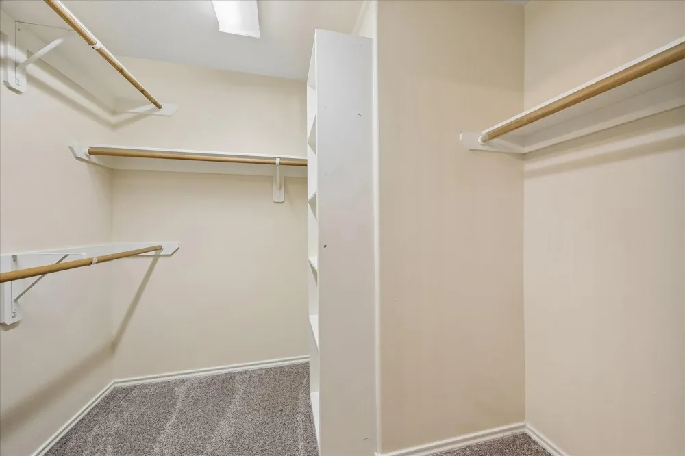 341 Capella Oaks Lane Dickinson, TX 77539