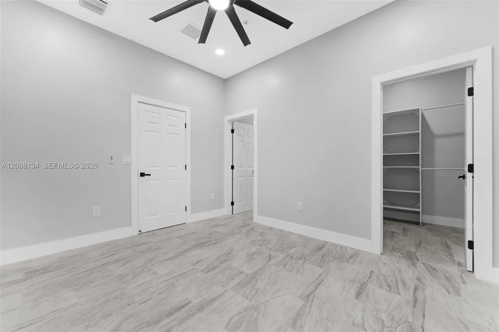 1962 NW 107th St Miami, FL 33167