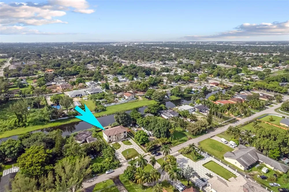 1962 NW 107th St Miami, FL 33167