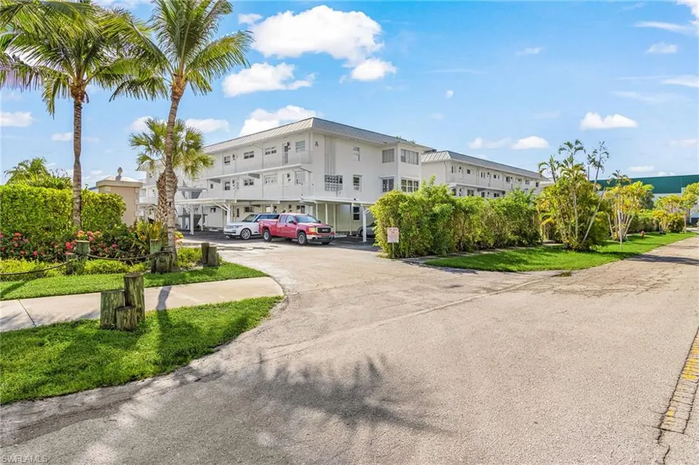 1100 8th Avenue S #205A Naples, FL 34102